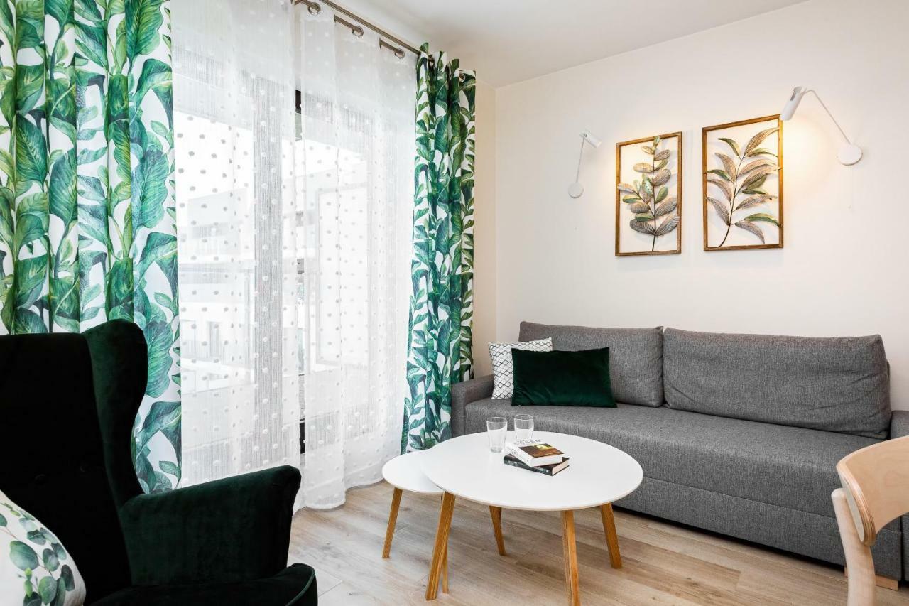 Apartment Walonska With Free Parking Wroclaw By Noclegi Renters Εξωτερικό φωτογραφία