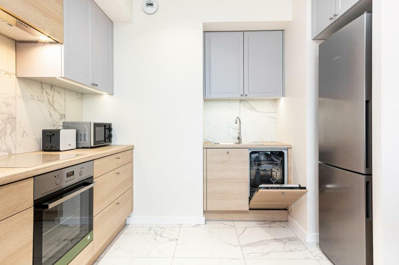 Apartment Walonska With Free Parking Wroclaw By Noclegi Renters Εξωτερικό φωτογραφία